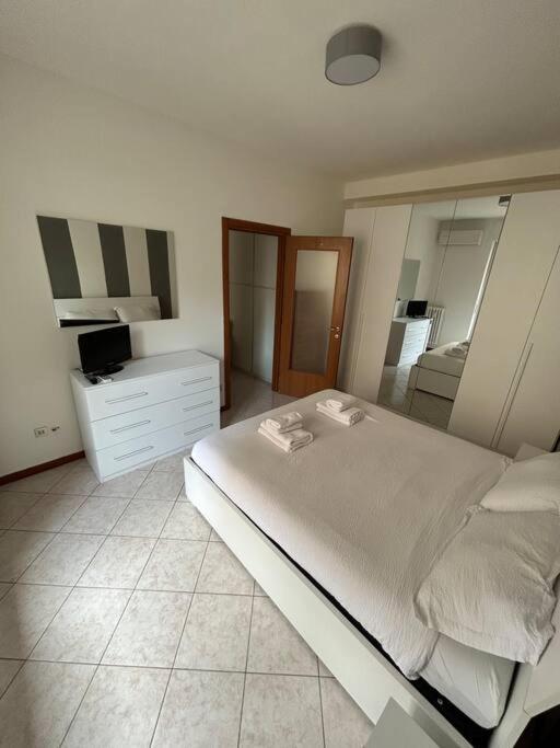 Cozy Apartment San Siro - Fiera Mediolan Zewnętrze zdjęcie